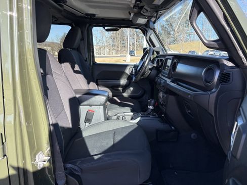 Used 2021 Jeep Wrangler Unlimited Sport image 28