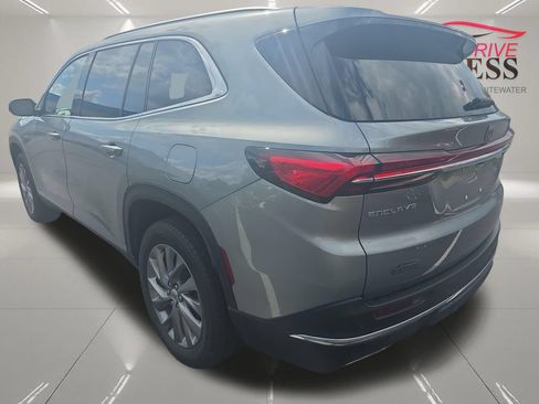 Certified 2025 Buick Enclave Preferred FWD image 6