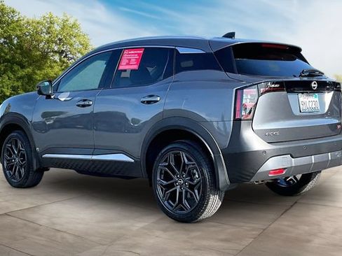Certified 2026 Nissan Kicks SR FWD image 4