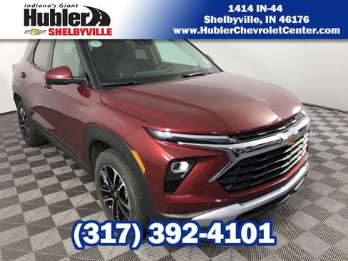 Used 2025 Chevrolet TrailBlazer LT image 1