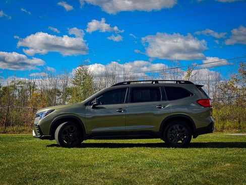 Used 2023 Subaru Ascent Onyx Edition image 7