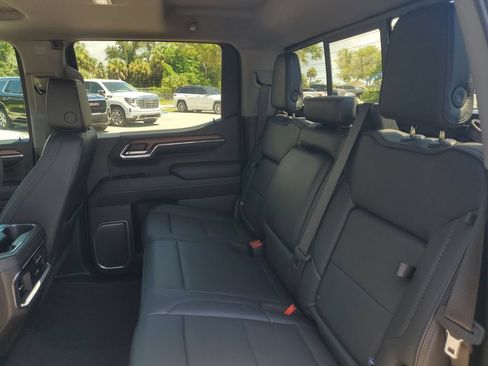 Used 2023 GMC Sierra 1500 Denali w/ Denali Reserve Package AWD/4WD image 13