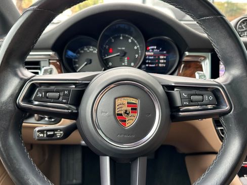 Certified 2023 Porsche Macan Turbo image 29