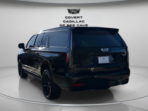 Used 2022 Cadillac Escalade ESV Sport Platinum w/ LPO, ONYX Package image 7