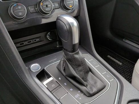 Used 2020 Volkswagen Tiguan SEL Premium R-Line image 21