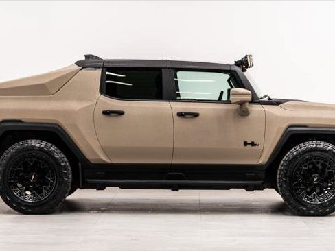 Used 2025 GMC Hummer EV 3X AWD/4WD image 6