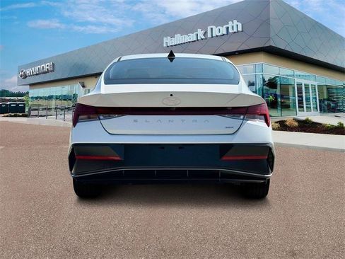 New 2025 Hyundai Elantra Limited image 6