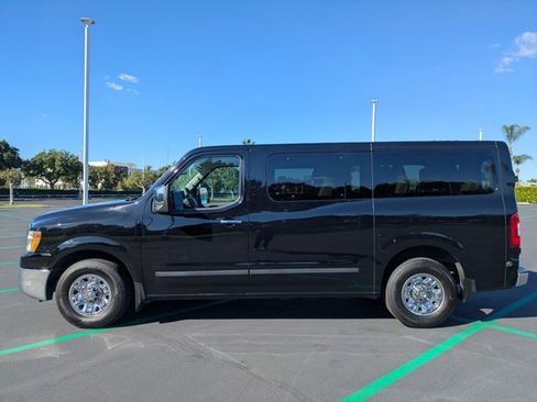 Used 2019 Nissan NV 3500 SL image 9