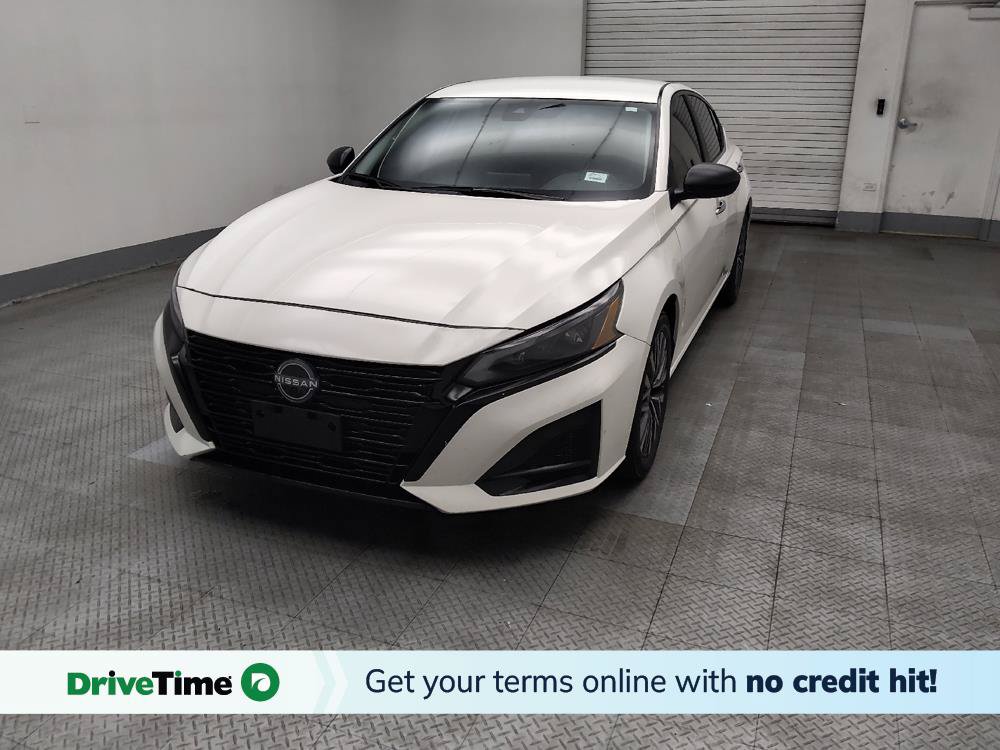 Used 2025 Nissan Altima 2.5 SV FWD image 1