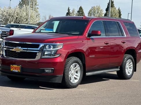 Used 2017 Chevrolet Tahoe LT w/ Luxury Package AWD/4WD image 8