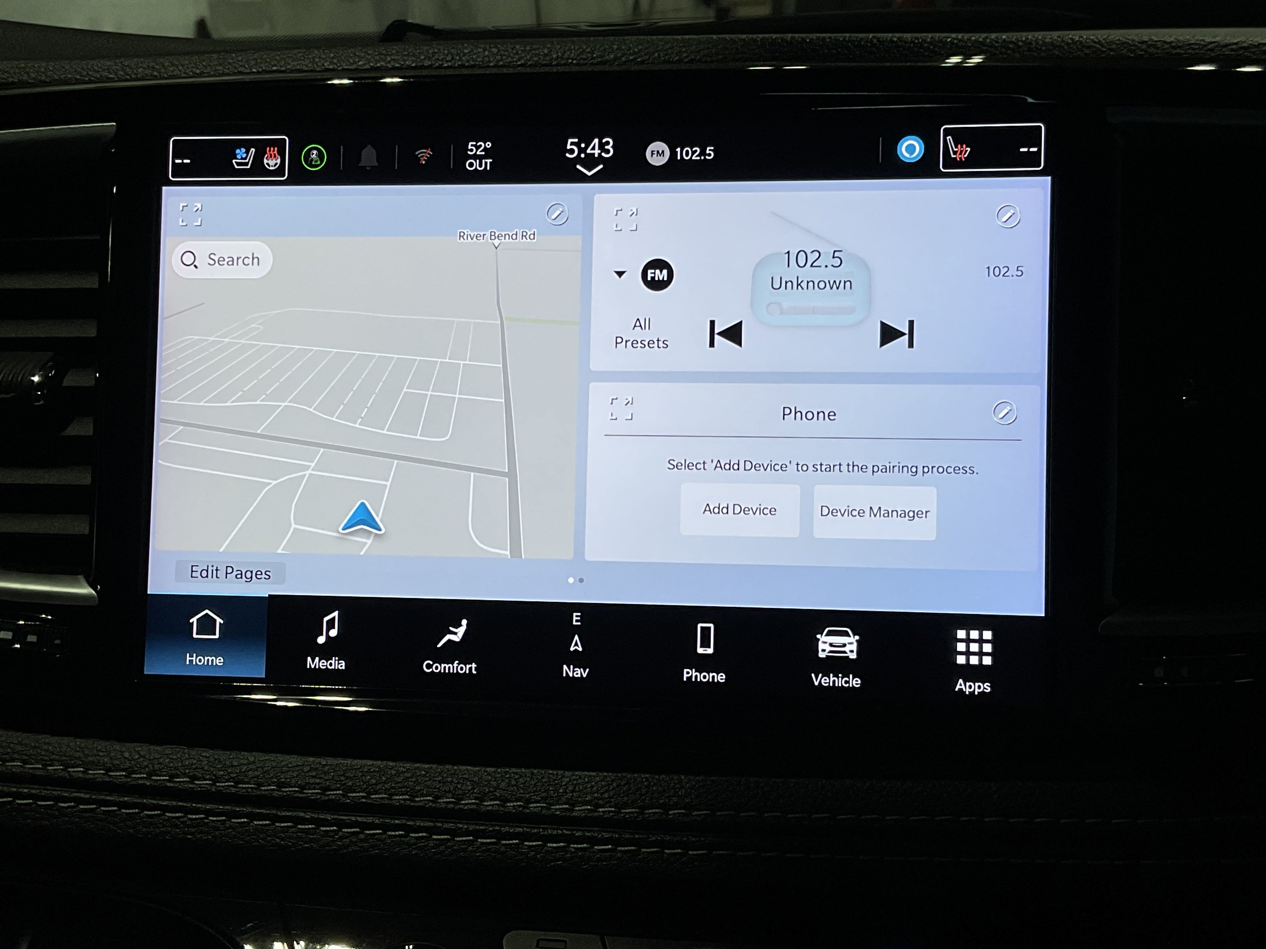 Used 2025 Chrysler Pacifica Limited FWD image 15