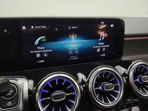Used 2023 Mercedes-Benz GLB 250 image 10