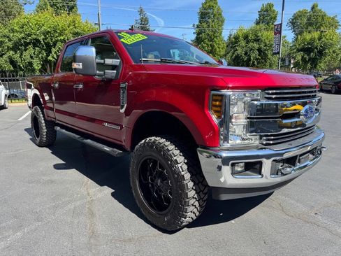 Used 2019 Ford F250 Lariat w/ Lariat Ultimate Package AWD/4WD image 7