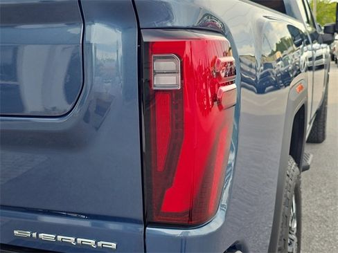New 2025 GMC Sierra 2500 Denali w/ Denali Reserve Package image 10