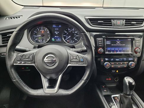 Used 2019 Nissan Rogue SV w/ Premium Package image 22