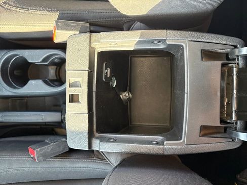 Used 2016 Jeep Wrangler Sport image 29