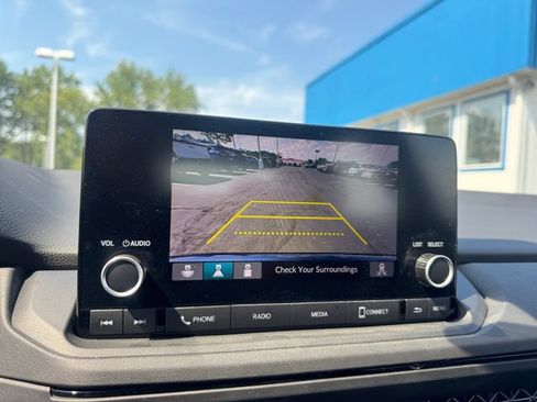 Used 2023 Honda Accord EX image 20