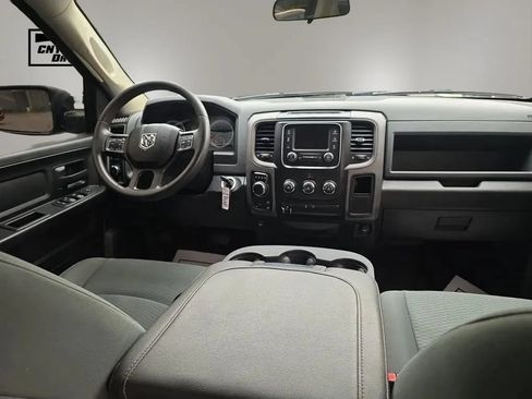 Used 2018 RAM 1500 Express w/ Express Value Package AWD/4WD image 14