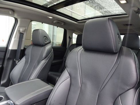 Used 2023 Acura MDX SH-AWD w/ Technology Package image 11