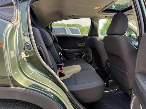 Used 2018 Honda HR-V EX image 29