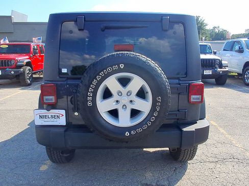 Certified 2017 Jeep Wrangler Sport w/ Quick Order Package 24S AWD/4WD image 29