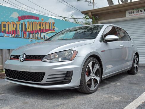 Used 2017 Volkswagen GTI S FWD image 4
