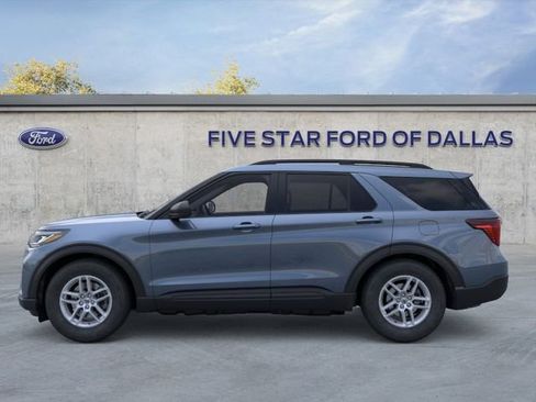 New 2026 Ford Explorer Active RWD image 3