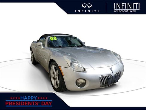 Used 2008 Pontiac Solstice Convertible w/ Premium Package image 1