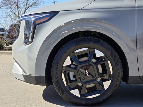 New 2026 Kia Carnival EX image 5