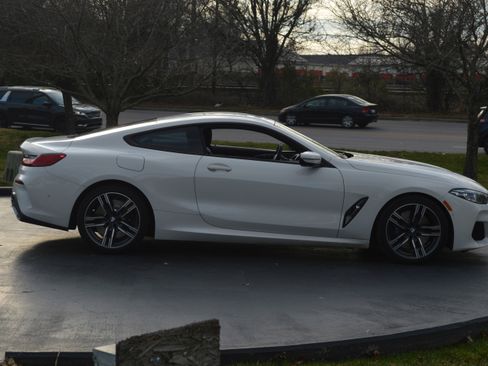 Used 2020 BMW 840i Coupe w/ M Sport Package image 12