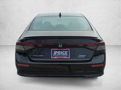 Used 2024 Honda Accord Sport image 6
