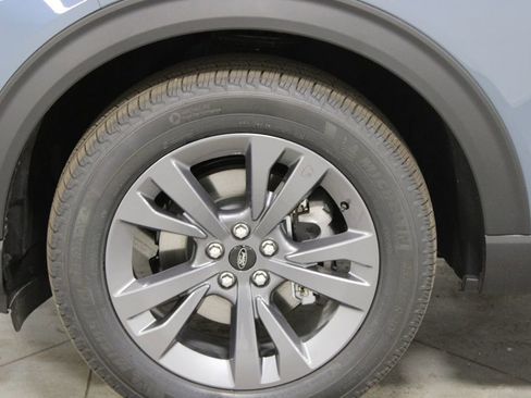 New 2026 Ford Explorer Active w/ Active Comfort Package image 18