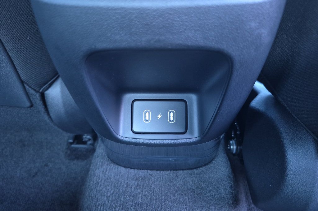 New 2026 Hyundai Elantra SEL Sport FWD image 16