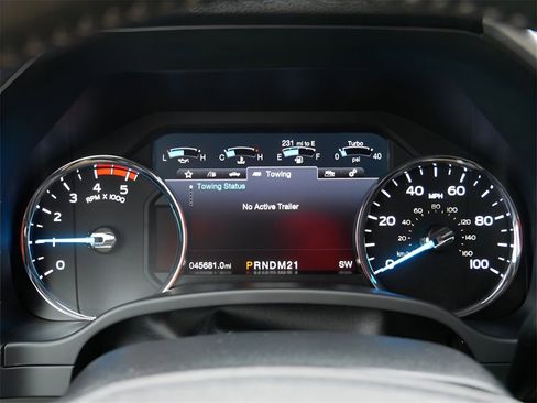 Used 2019 Ford F350 Lariat w/ Chrome Package image 20