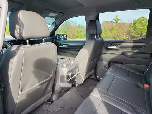 Certified 2023 GMC Sierra 1500 SLT w/ SLT Convenience Package image 13