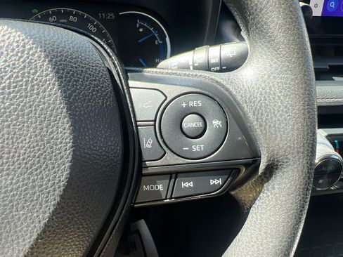 Certified 2025 Toyota RAV4 XLE AWD/4WD image 16