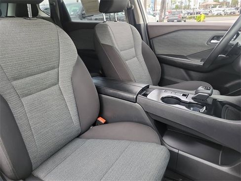 Used 2023 Nissan Rogue SV image 23