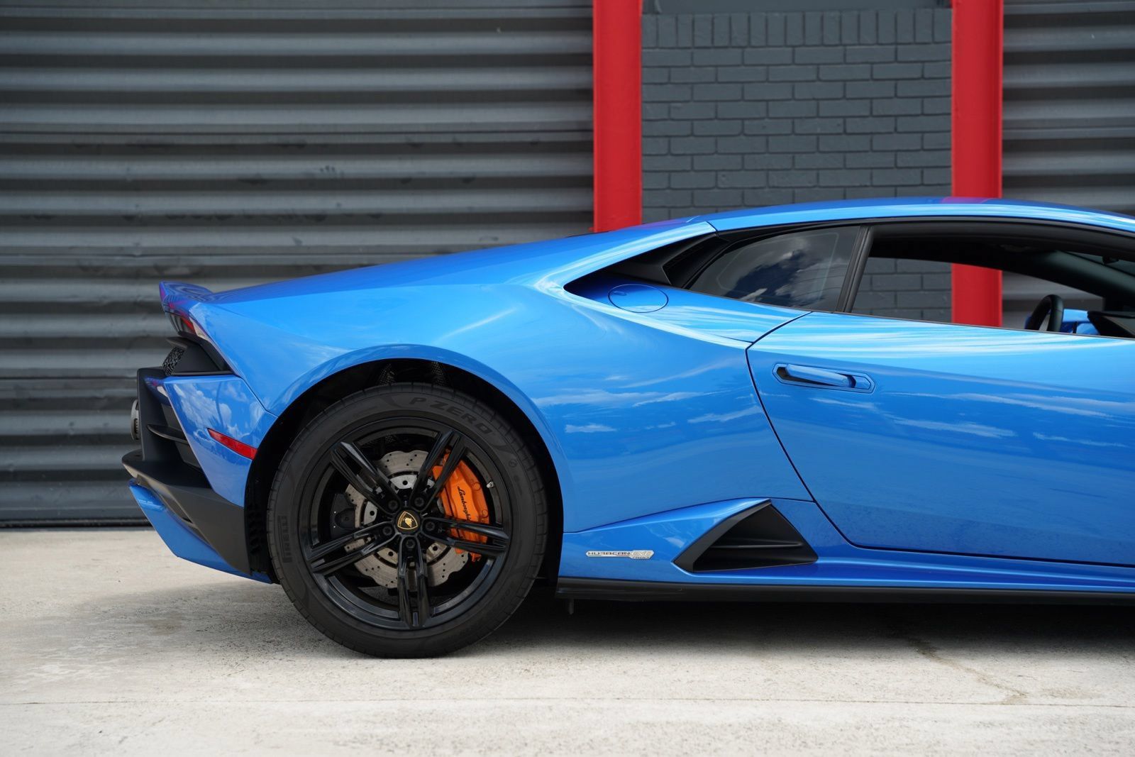 Used 2020 Lamborghini Huracan EVO RWD image 7