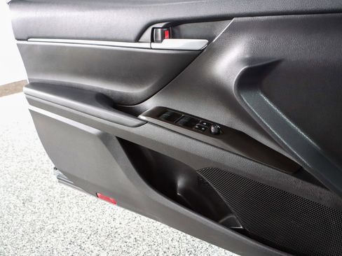 Used 2024 Toyota Camry SE w/ Cold Weather Package image 21