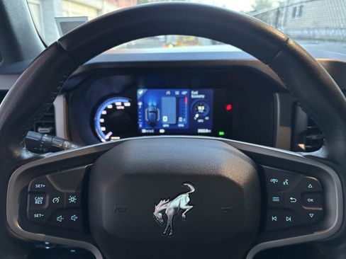 Used 2022 Ford Bronco Outer Banks AWD/4WD image 11