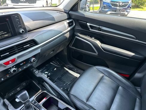Used 2021 Kia Telluride S AWD/4WD image 30