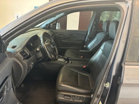 Used 2019 Honda Passport Touring image 12