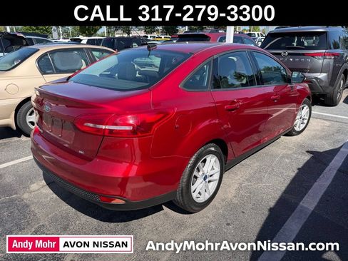 Used 2017 Ford Focus SE FWD image 5