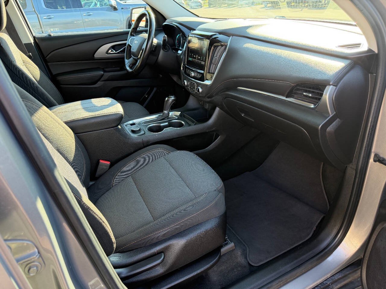 Used 2018 Chevrolet Traverse LT AWD/4WD image 15