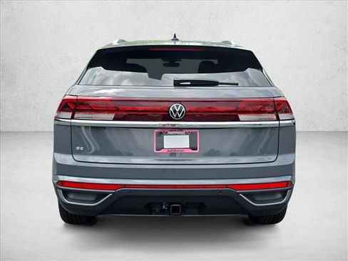 New 2026 Volkswagen Atlas Cross Sport SE FWD image 4