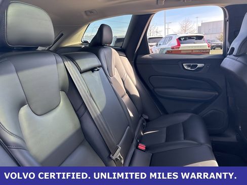 Certified 2025 Volvo XC60 B5 Core image 9