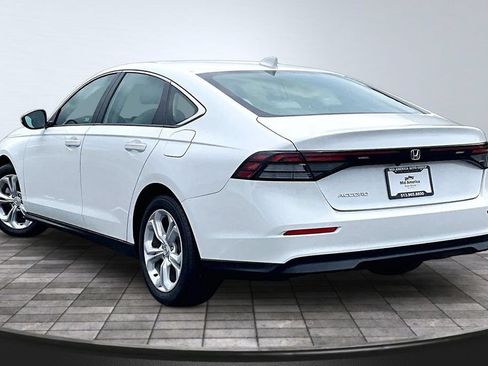 Used 2025 Honda Accord LX image 13