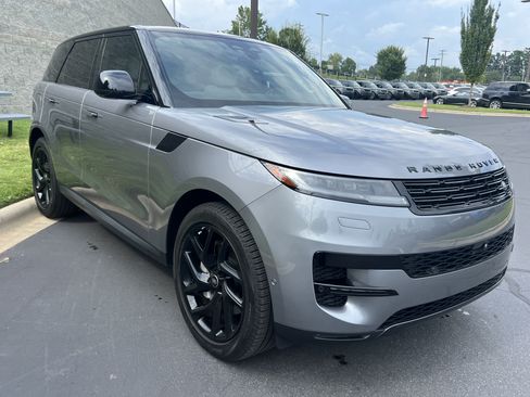 Used 2024 Land Rover Range Rover Sport SE AWD/4WD image 10