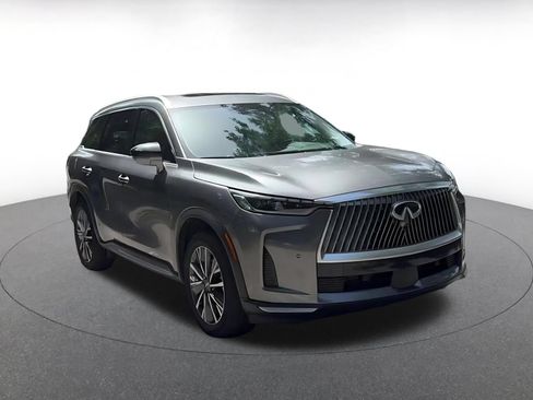 Used 2026 INFINITI QX60 Luxe FWD image 3