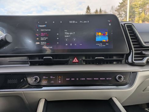 Used 2023 Kia Sportage EX image 14